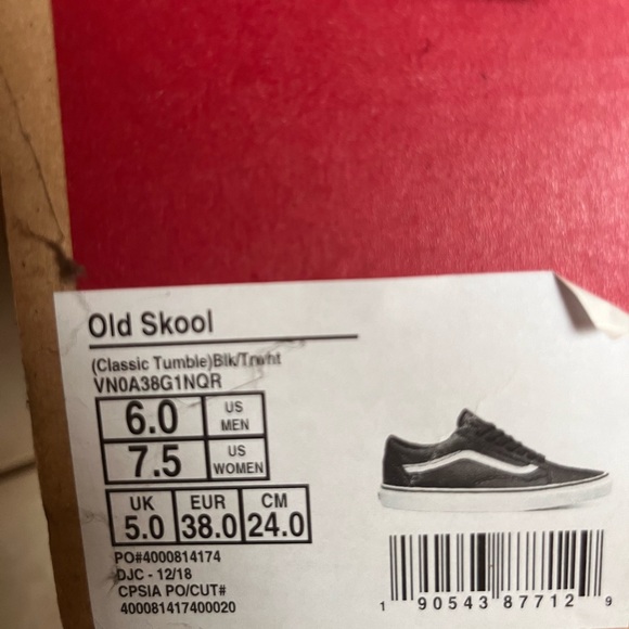 Vans leather Old Skool Sneakers - Picture 6 of 7